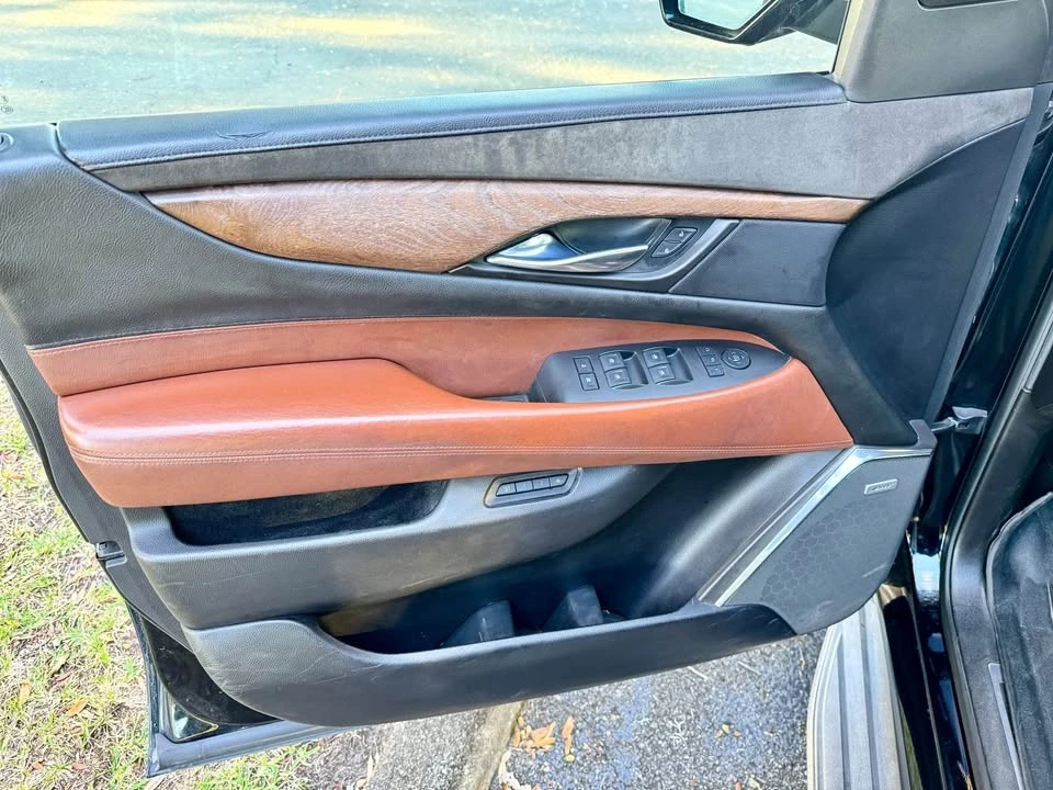 2015 Cadillac Escalade 4th Gen - Image 9 of 20