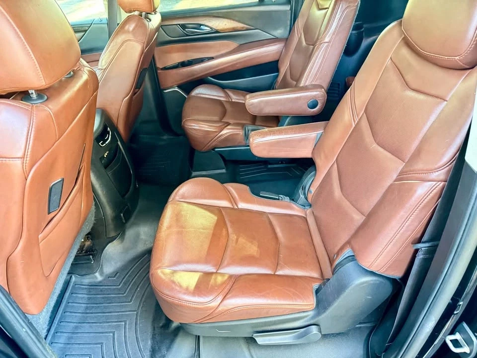 2015 Cadillac Escalade 4th Gen - Image 15 of 20