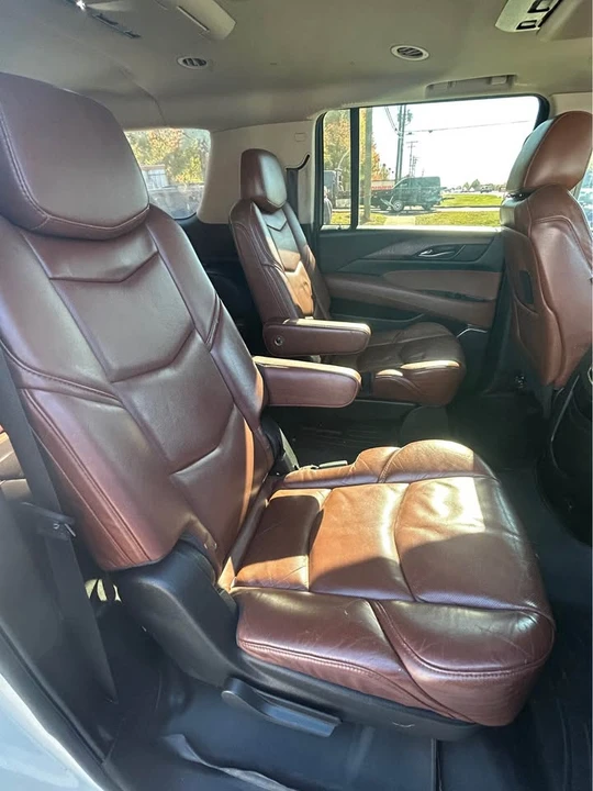 2015 Cadillac Escalade 4th Gen - Image 8 of 15