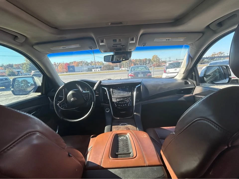 2015 Cadillac Escalade 4th Gen - Image 10 of 15