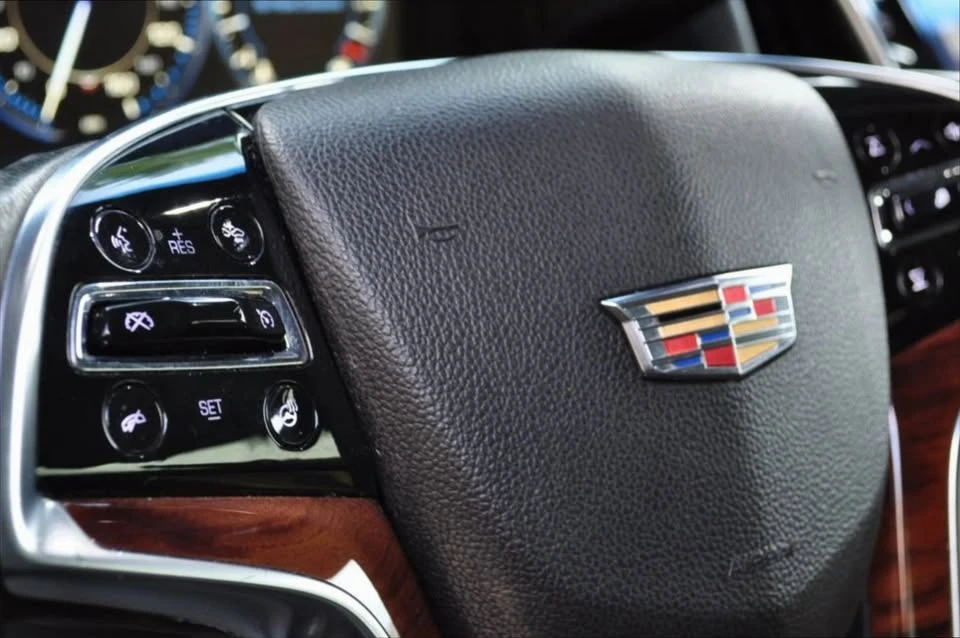 2015 Cadillac Escalade 4th Gen - Image 13 of 14