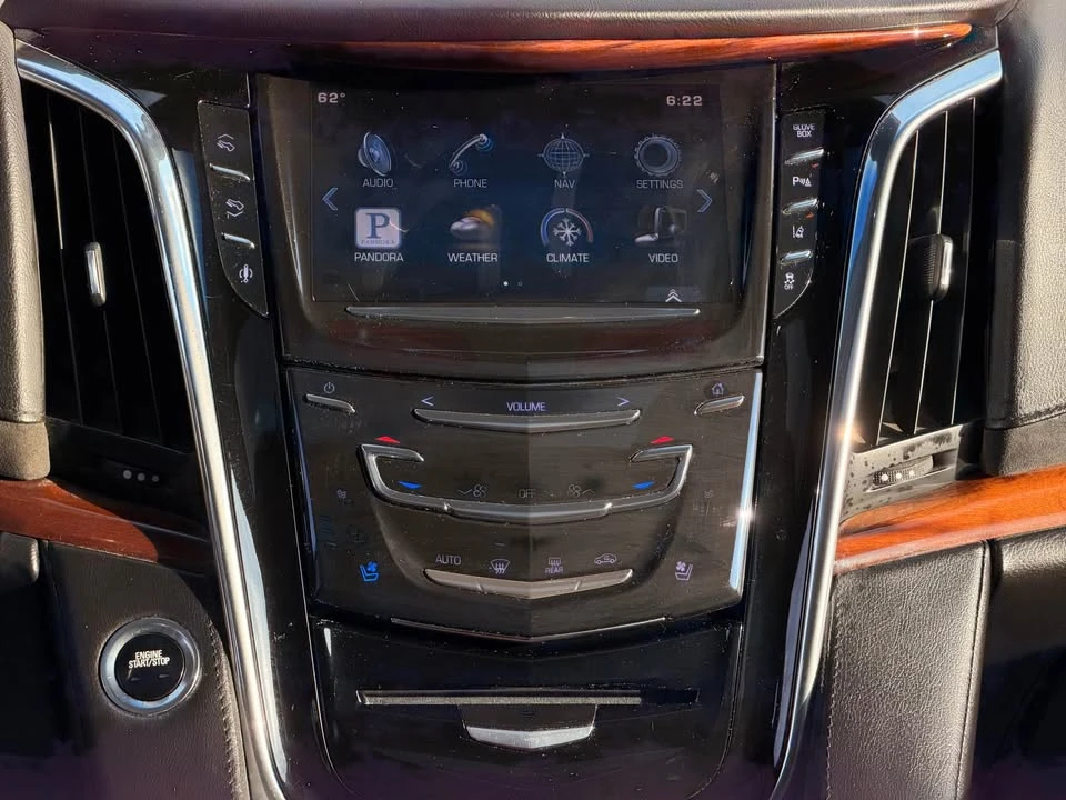 2015 Cadillac Escalade 4th Gen - Image 13 of 20