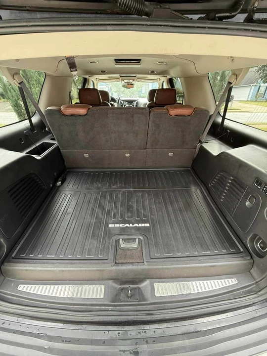 2015 Cadillac Escalade 4th Gen - Image 17 of 17