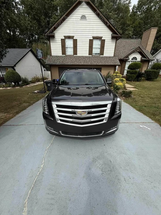 2015 Cadillac Escalade 4th Gen - Image 2 of 17