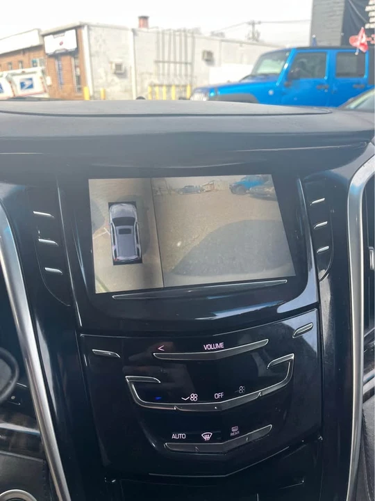 2015 Cadillac Escalade 4th Gen - Image 10 of 14