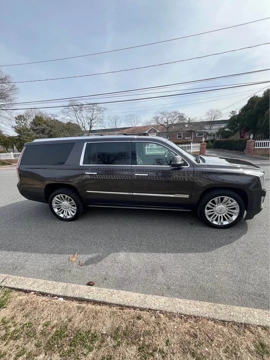 2015 Cadillac Escalade 4th Gen - Image 5 of 14