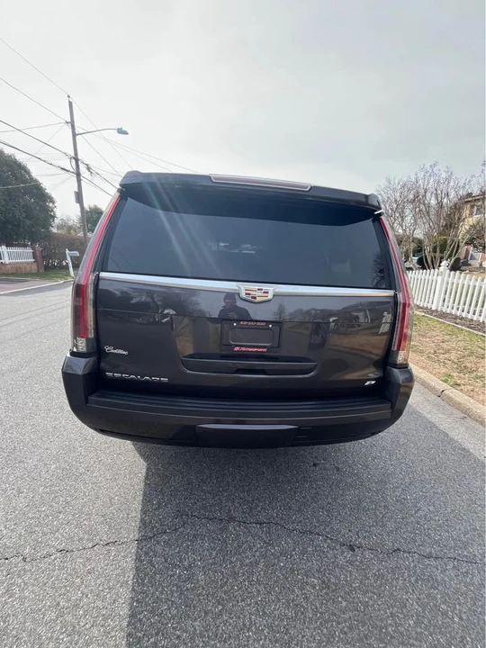 2015 Cadillac Escalade 4th Gen - Image 7 of 14