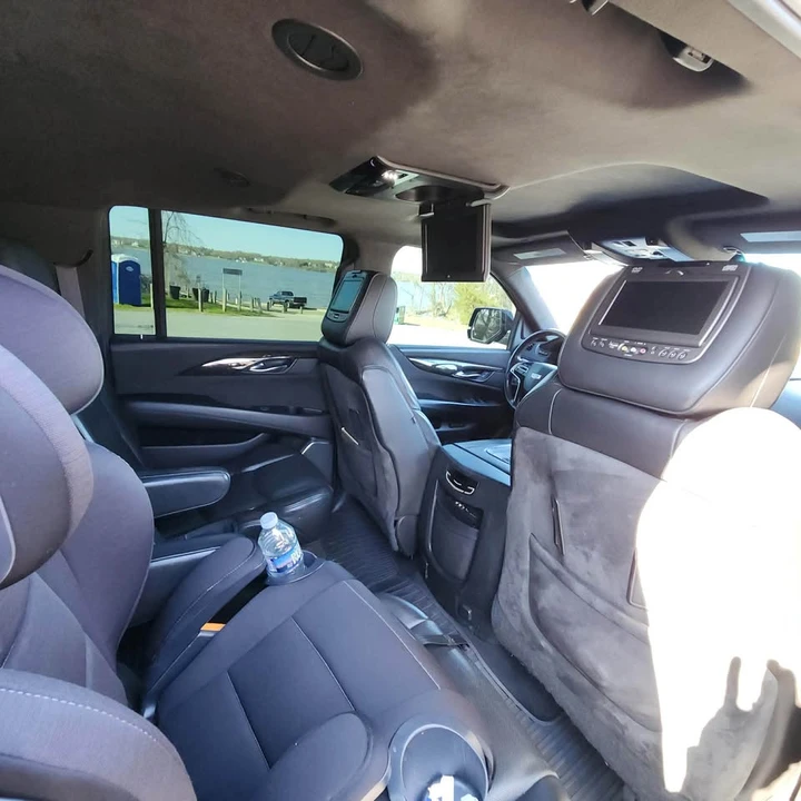 2015 Cadillac Escalade 4th Gen - Image 7 of 12