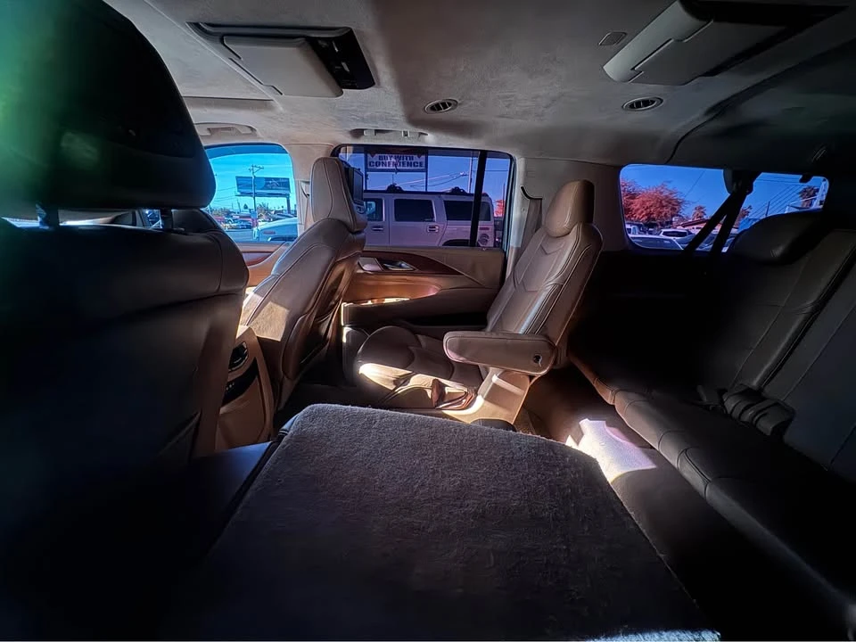 2015 Cadillac Escalade 4th Gen - Image 5 of 5