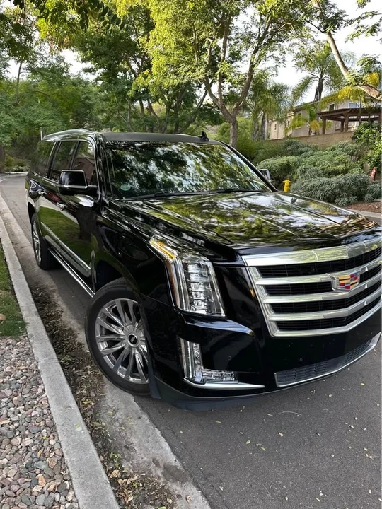 2015 Cadillac Escalade 4th Gen - Image 2 of 20