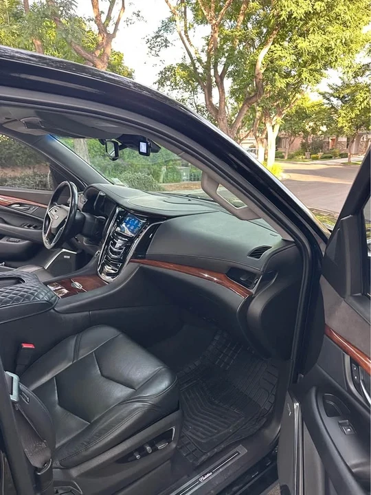 2015 Cadillac Escalade 4th Gen - Image 20 of 20
