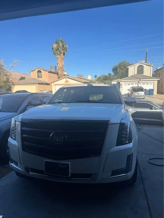 2015 Cadillac Escalade 4th Gen - Image 2 of 5