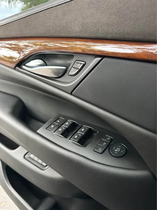 2015 Cadillac Escalade 4th Gen - Image 12 of 20