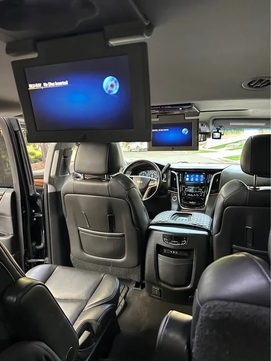 2015 Cadillac Escalade 4th Gen - Image 10 of 20