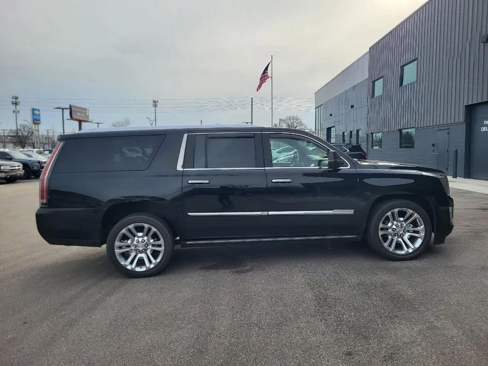 2015 Cadillac Escalade 4th Gen - Image 5 of 15