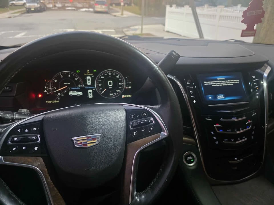 2015 Cadillac Escalade 4th Gen - Image 11 of 12