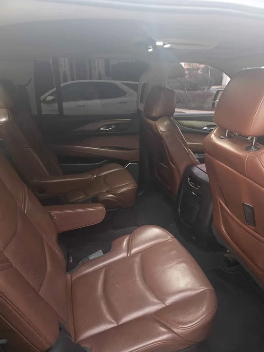 2015 Cadillac Escalade 4th Gen - Image 9 of 12