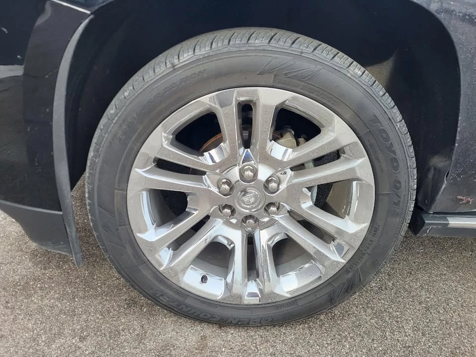 2015 Cadillac Escalade 4th Gen - Image 14 of 15