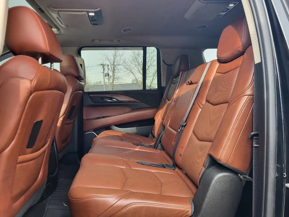 2015 Cadillac Escalade 4th Gen - Image 9 of 15