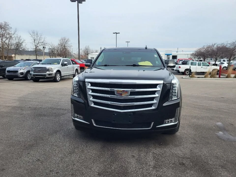 2015 Cadillac Escalade 4th Gen - Image 2 of 15