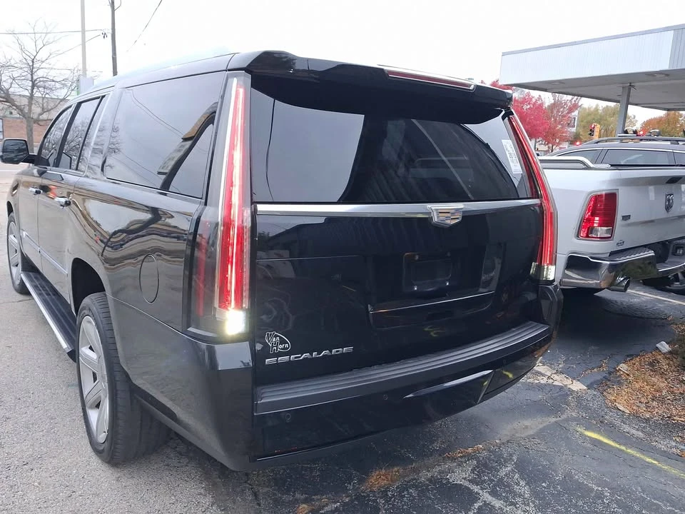 2015 Cadillac Escalade 4th Gen - Image 6 of 9