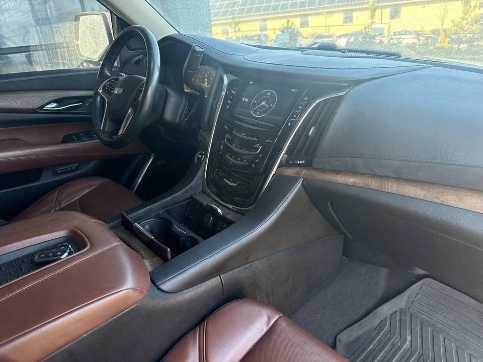 2015 Cadillac Escalade 4th Gen - Image 6 of 7