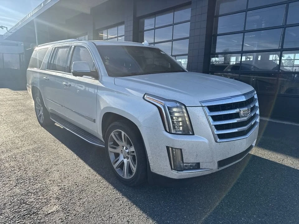 2015 Cadillac Escalade 4th Gen - Image 5 of 7