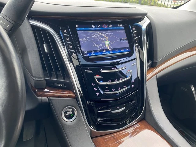 2015 Cadillac Escalade 4th Gen - Image 19 of 20