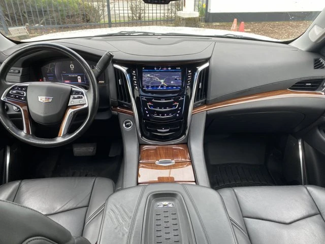 2015 Cadillac Escalade 4th Gen - Image 18 of 20