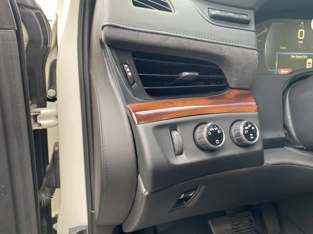 2015 Cadillac Escalade 4th Gen - Image 13 of 20