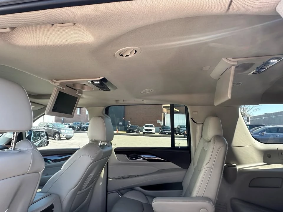 2015 Cadillac Escalade 4th Gen - Image 9 of 16