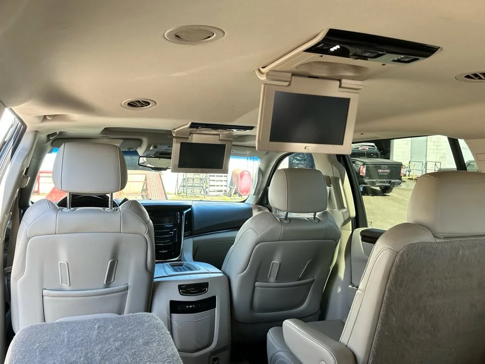 2015 Cadillac Escalade 4th Gen - Image 10 of 16
