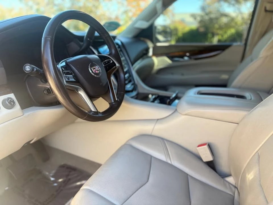 2015 Cadillac Escalade 4th Gen - Image 10 of 19