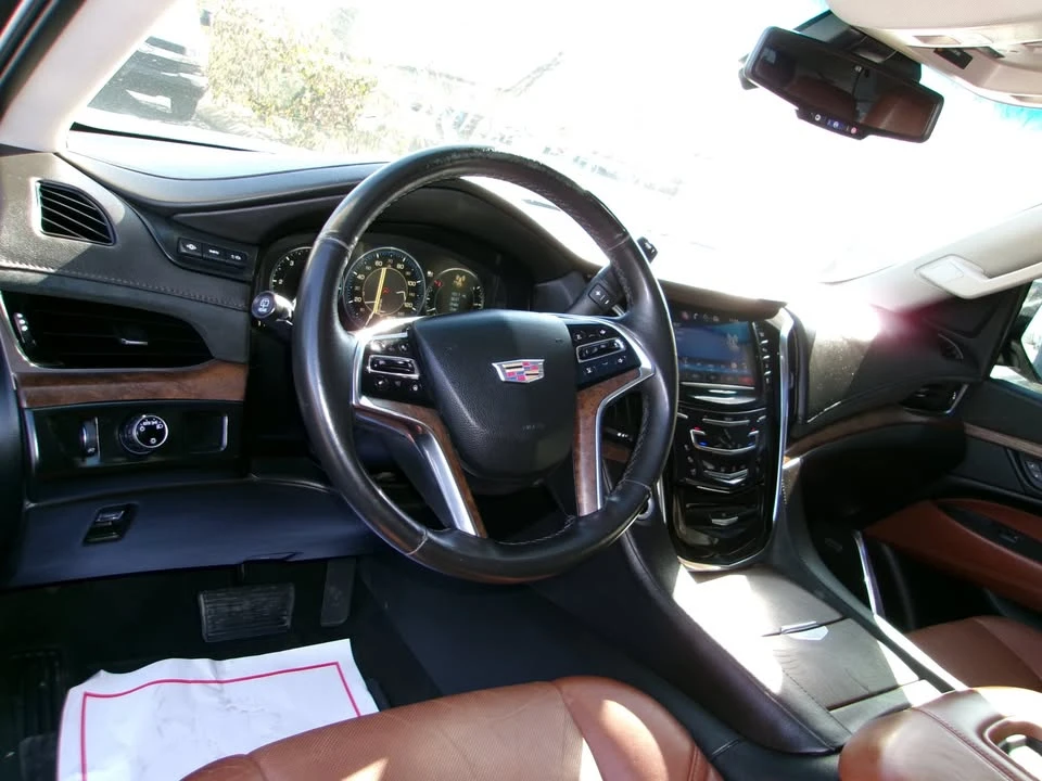 2015 Cadillac Escalade 4th Gen - Image 9 of 14