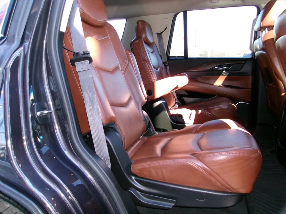 2015 Cadillac Escalade 4th Gen - Image 12 of 14