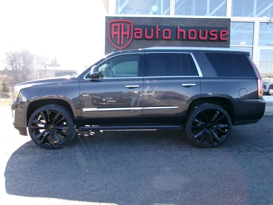 2015 Cadillac Escalade 4th Gen - Image 2 of 14