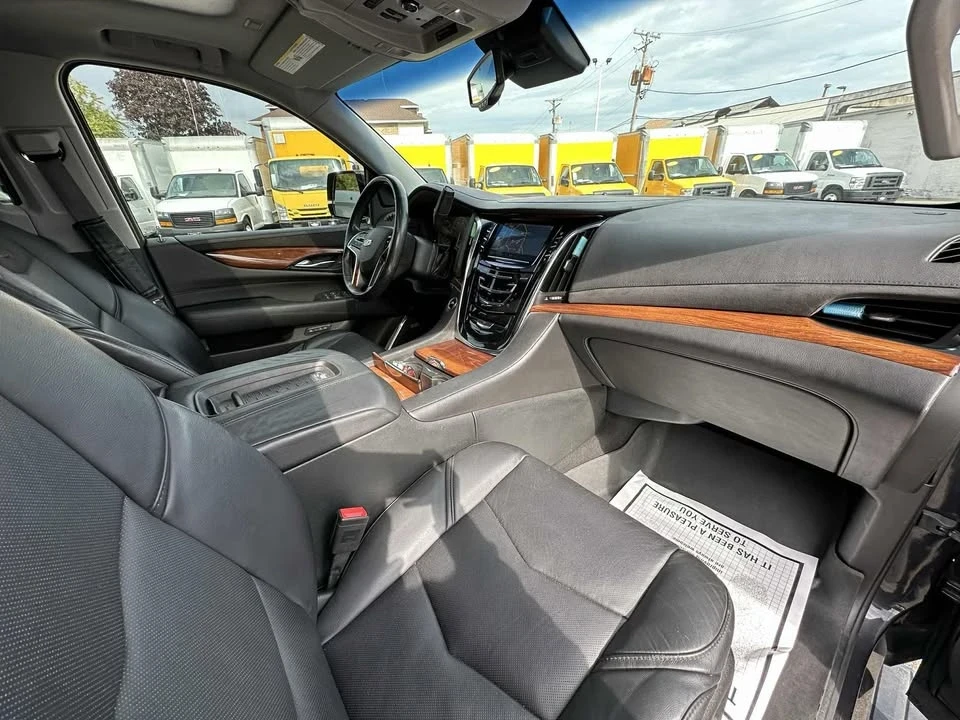 2015 Cadillac Escalade 4th Gen - Image 14 of 17