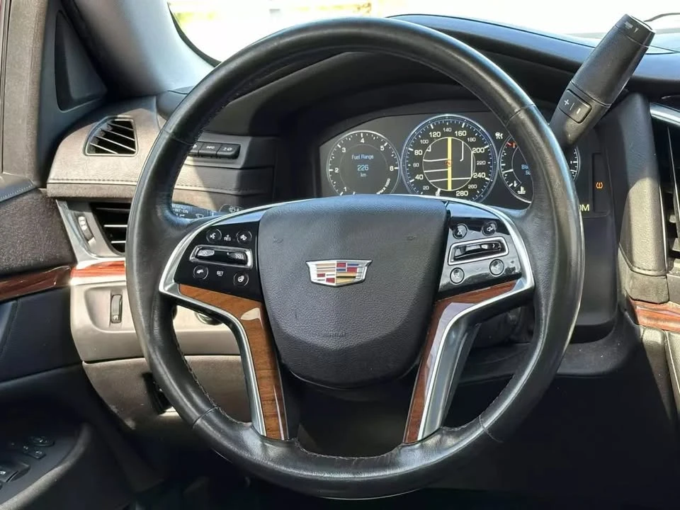 2015 Cadillac Escalade 4th Gen - Image 18 of 20