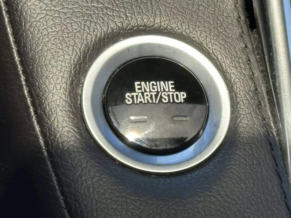 2015 Cadillac Escalade 4th Gen - Image 9 of 20