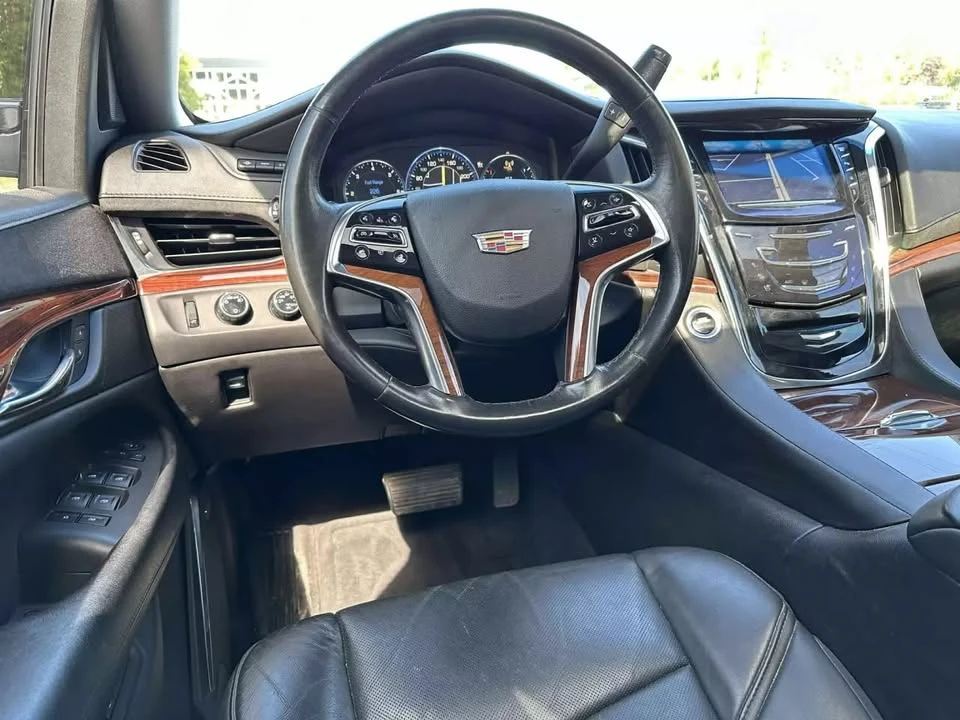 2015 Cadillac Escalade 4th Gen - Image 11 of 20