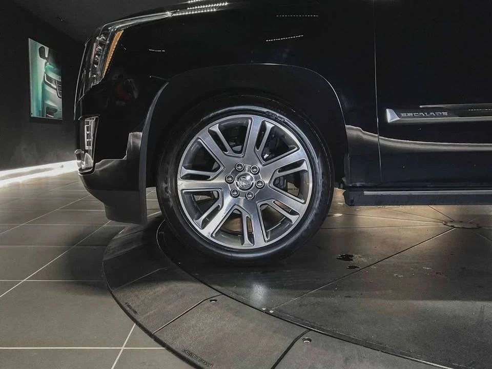 2015 Cadillac Escalade 4th Gen - Image 5 of 14