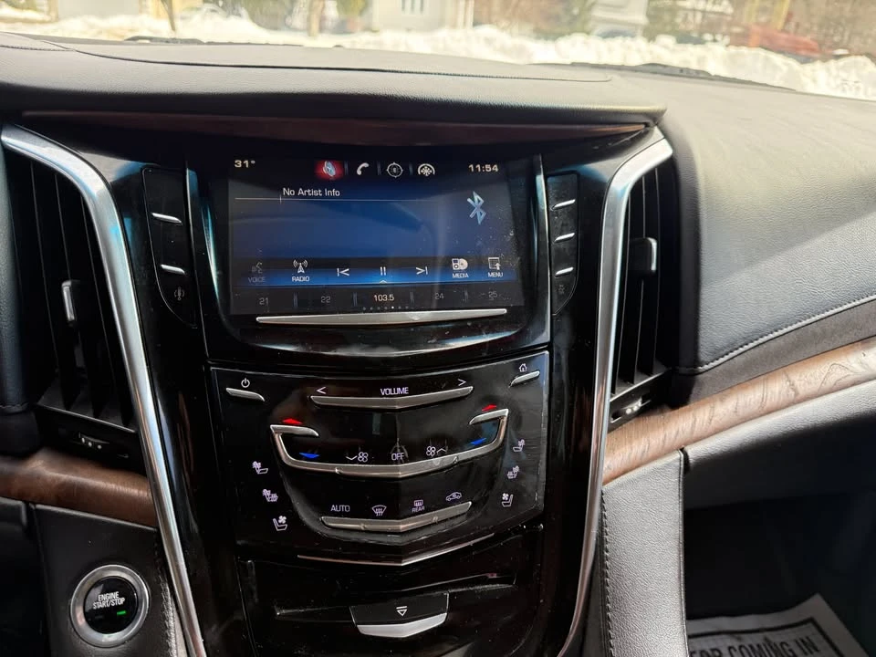 2015 Cadillac Escalade 4th Gen - Image 18 of 19
