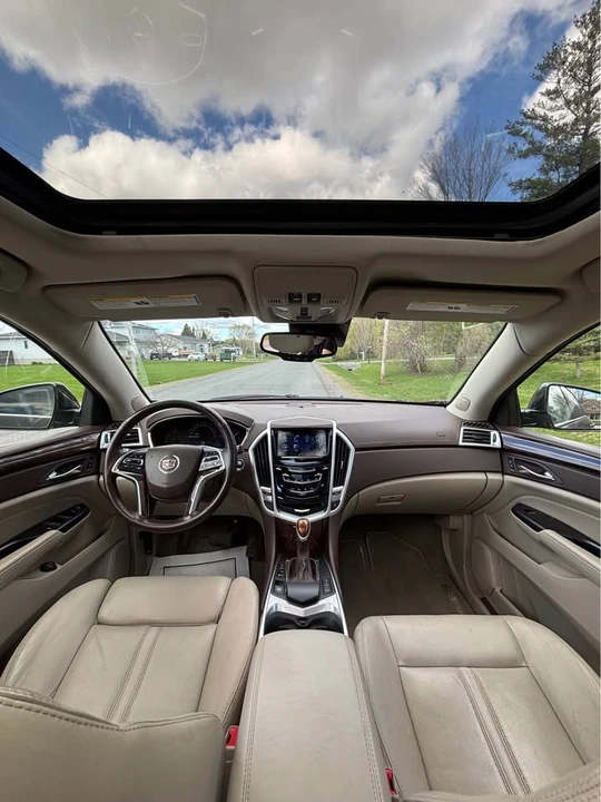 2015 Cadillac SRX - Image 9 of 16