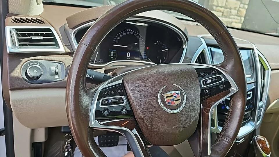 2015 Cadillac SRX - Image 10 of 11