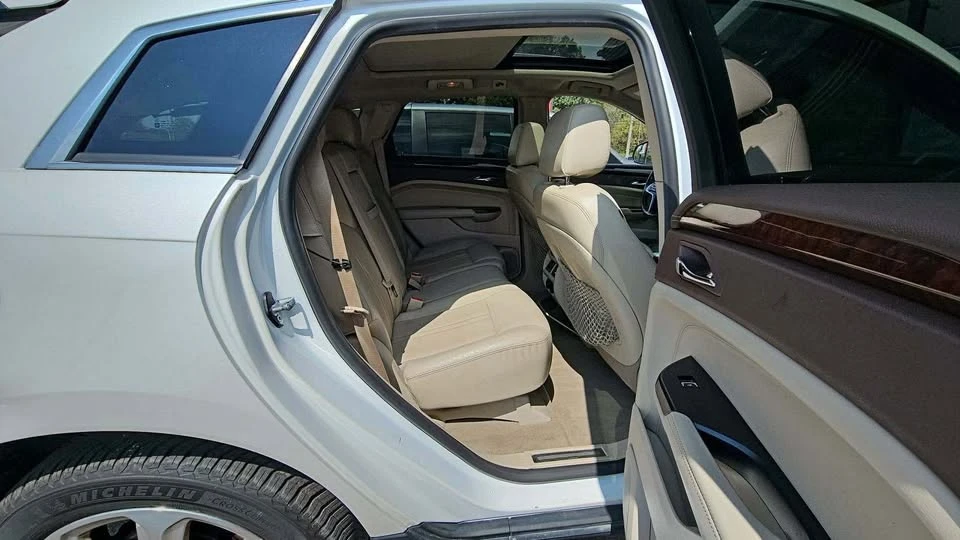 2015 Cadillac SRX - Image 9 of 11