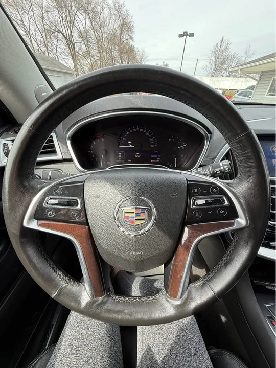2015 Cadillac SRX - Image 16 of 19