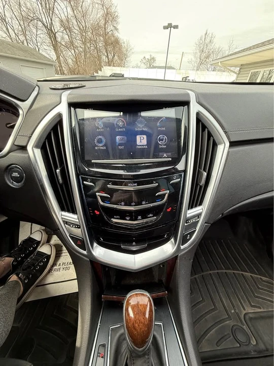 2015 Cadillac SRX - Image 17 of 19