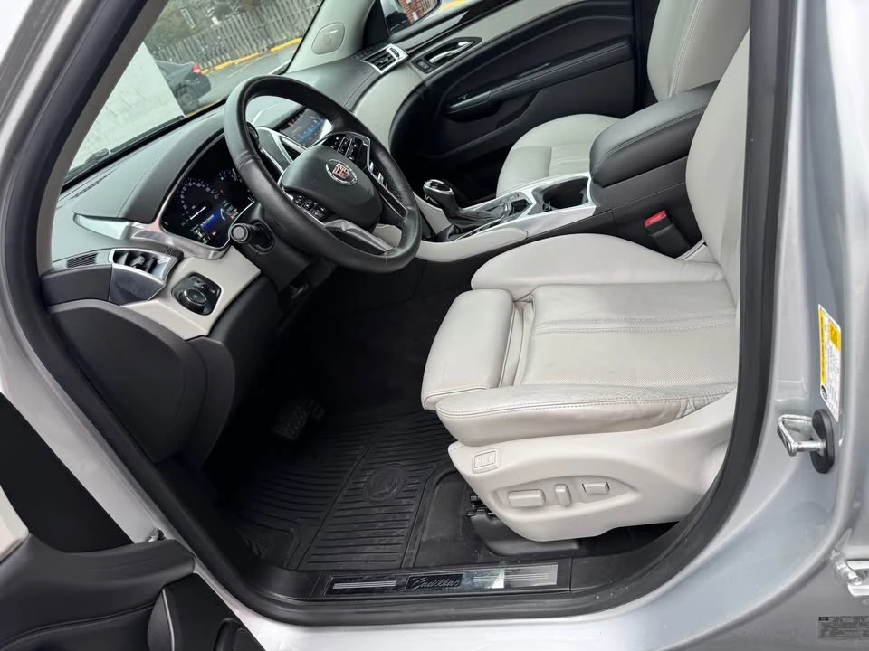 2015 Cadillac SRX - Image 11 of 20