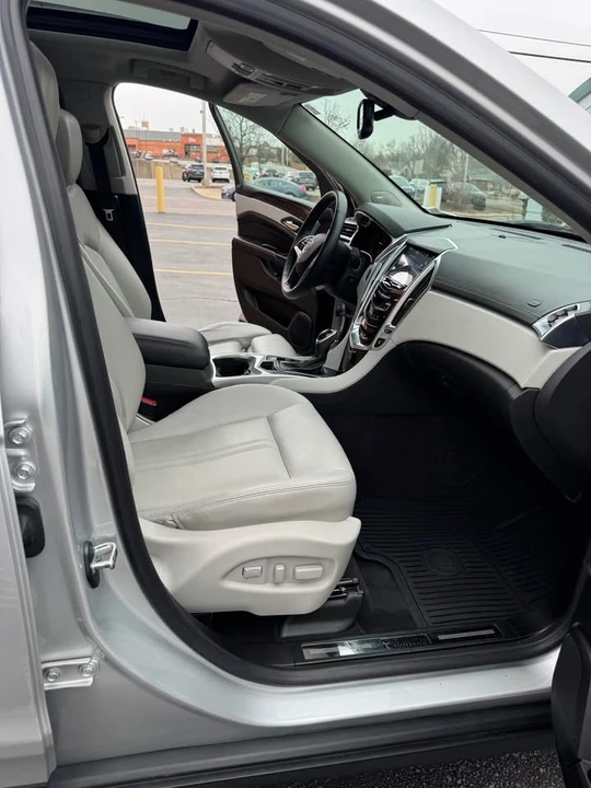 2015 Cadillac SRX - Image 19 of 20
