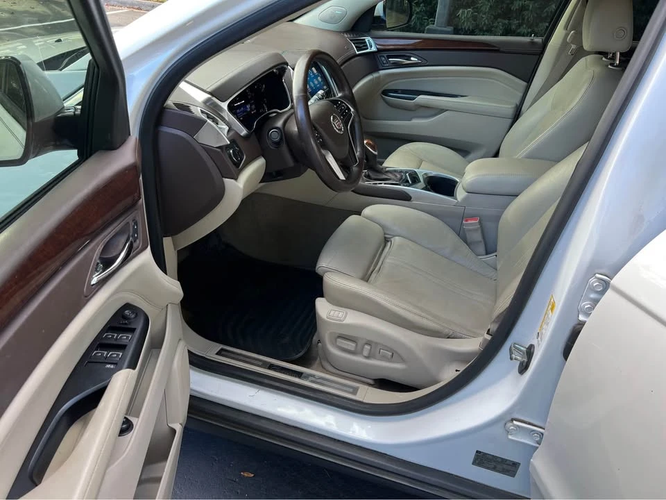 2015 Cadillac SRX - Image 8 of 19